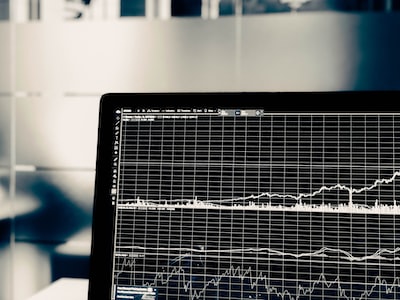 A computer screen with a chart on it, monitoring the results of AI based SEO optimization techniques.