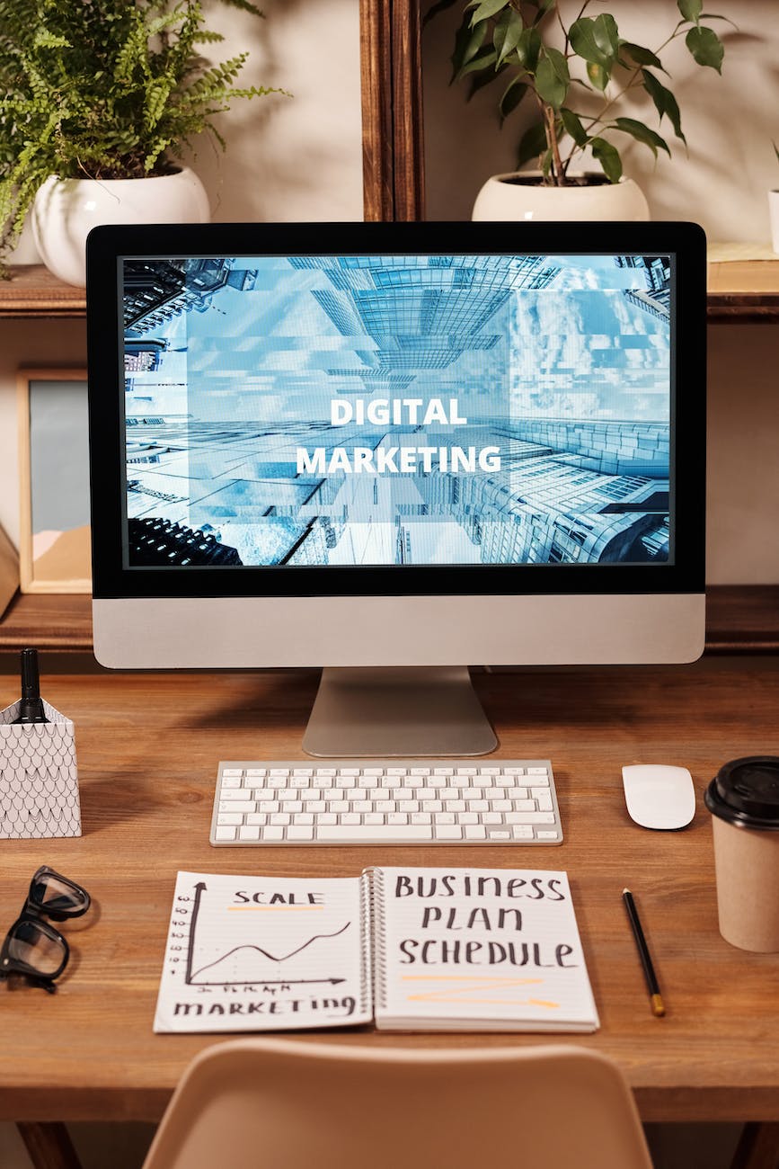 SEO expert writing optimized articles for pest control business website.